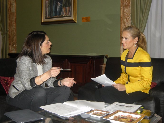 Paloma Adrados Y Cristina Cifuentes