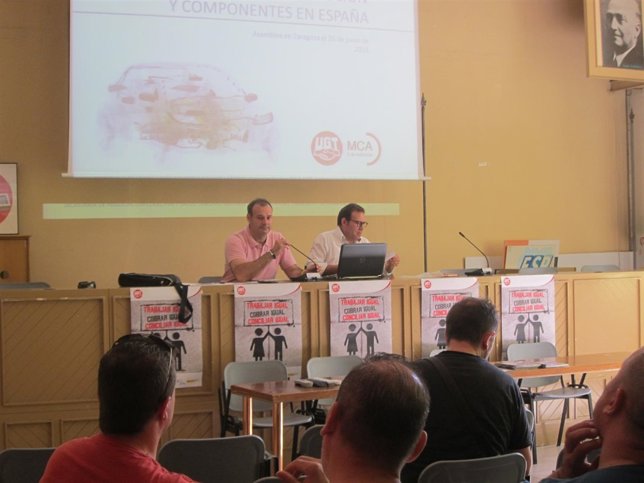 José Juan Arcéiz y Mariano Cerezo en la asamblea de delegados de UGT.