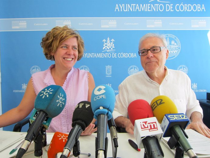 Alba Doblas y Emilio Aumente en la rueda de prensa