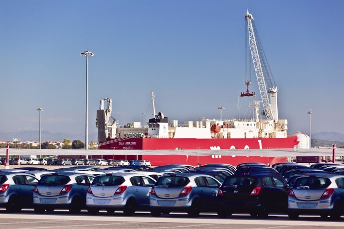 Vehículos en el Puerto de Tarragona