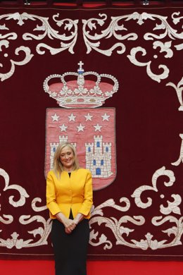 Cristina Cifuentes promete su cargo como presidenta de la Comunidad de Madrid