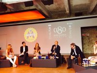 La diseñadora de 93 años Iris Apfel, madrina de la 080 Barcelona Fashion