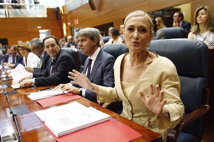 Cristina Cifuentes en su debate de investidura