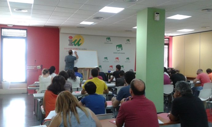 Cursos de formación continua impartidos por IU en Sevilla
