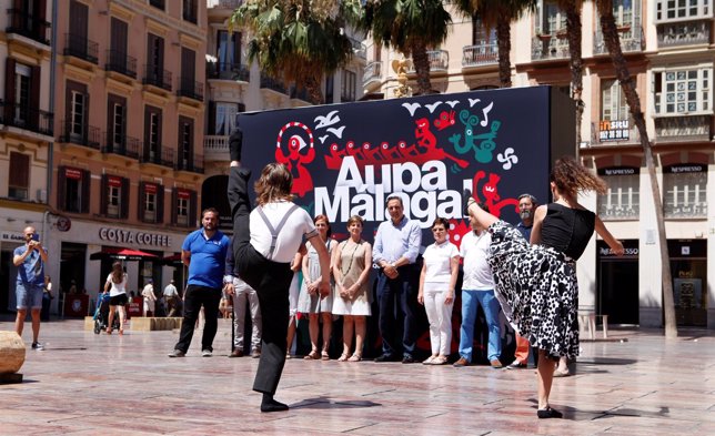 Acciones de promoción turística de Euskadi en la plaza Constitución de Málaga