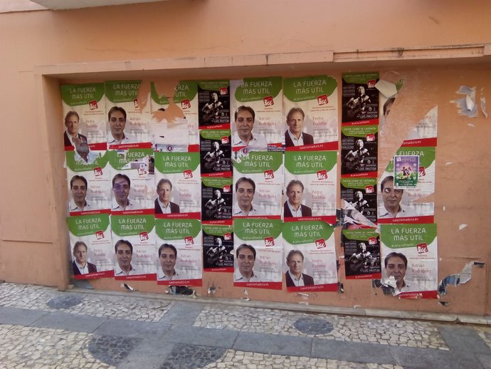 Carteles de las elecciones del 24 de mayo de 2015