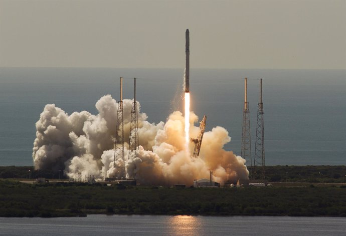 Un SpaceX estalla poco después de su lanzamiento