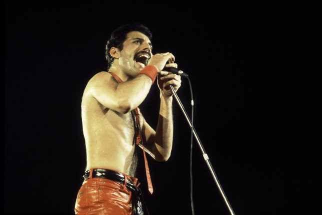 El Cantante De Queen, Freddie Mercury, Durante Un Concierto