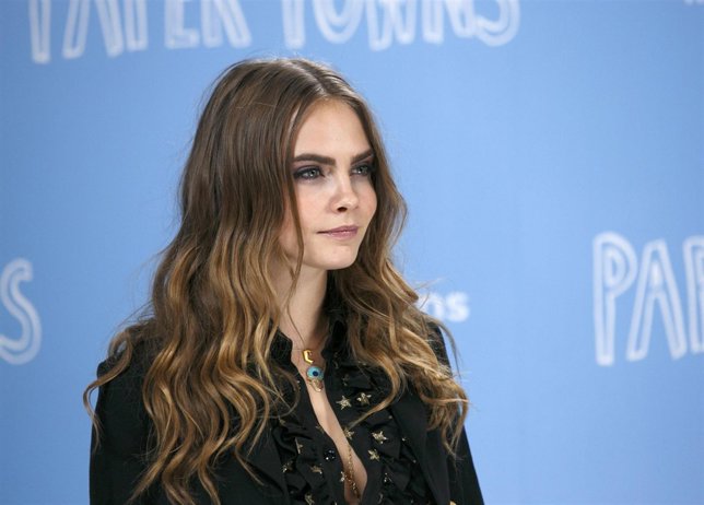 Cara Delevingne en el photocall de 'Ciudades de papel' en Londres