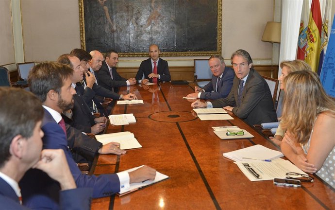 Reunión del alcalde con las entidades 