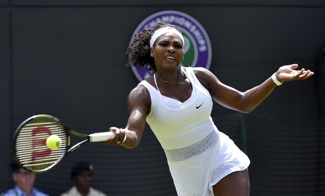 Serena Williams gana en Wimbledon