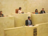 Revilla dice que el "punto de partida" de legislatura es "peor"