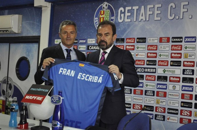 Angel Torres posa con Fran Escrivá
