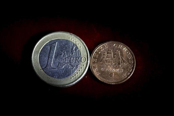 Moneda de euro y moneda de dracma