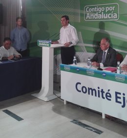 Moreno interviene en Almería ante el comite ejecutivo del PP-A
