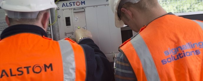 Trabajadores de Alstom y SSL.