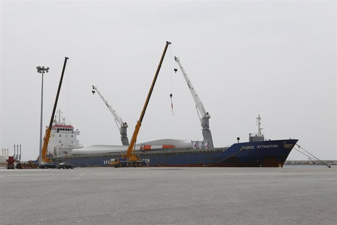 Crecimiento del puerto de Motril.