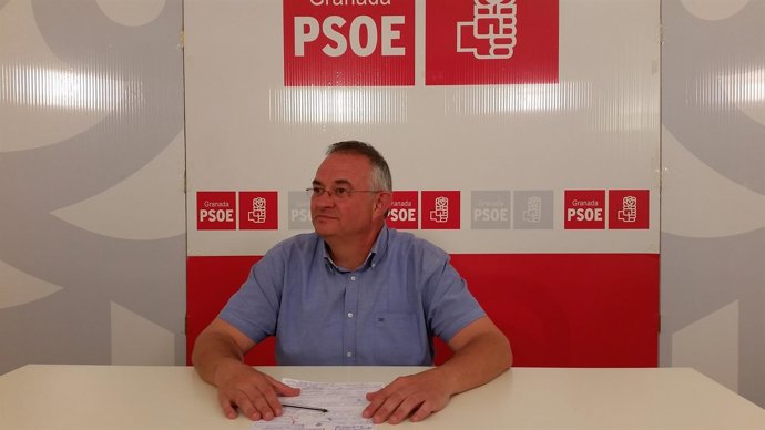 El secretario general del PSOE de Granada, José María Rueda.