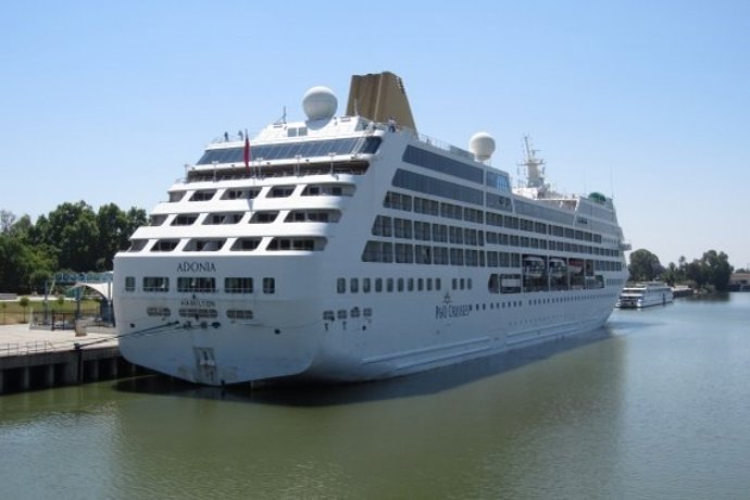Crucero Adonia