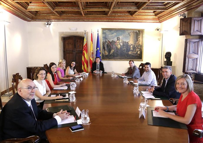 Ximo Puig preside el primer pleno del Consell