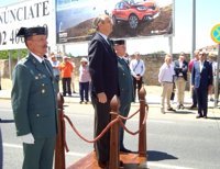 El director general de la Guardia Civil recuerda a ETA que lo único que esperan los "españoles de bien" es su disolución