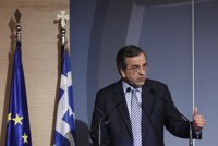La oposición acusa a Tsipras de actuar "en contra del interés de lo griegos"