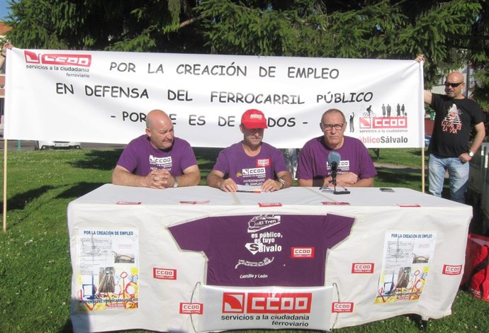 Rueda de prensa de CCOO en los jardines de la Estación Campo Grande