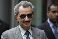 ¿Quién es el príncipe saudí Alwaleed bin Talal, el mayor donante de la historia?