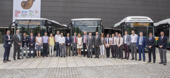Presentación de los nuevos autobuses del transporte urbano