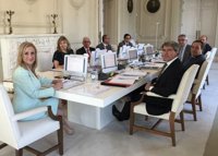 Cifuentes convocará la próxima semana a los agentes sociales para el plan de empleo
