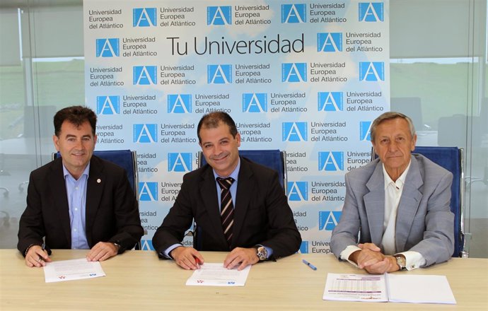 UNEATLANTICO firma acuerdo de colaboración con Asociación de Donantes de Sangre