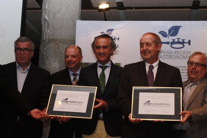 El conseller Puig recoge la distinción de Región Europea de la Gastronomía