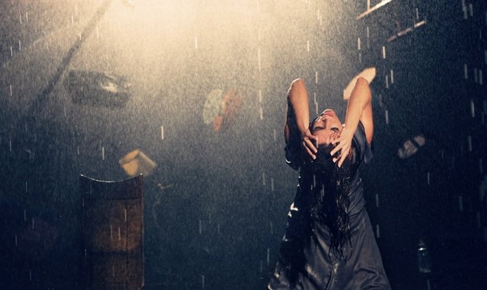 Eva Yerbabuena Presenta Lluvia En La Cueva De Nerja