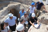 El alcalde visita los trabajos que se están realizando en el Cerro Fortificado del Melero