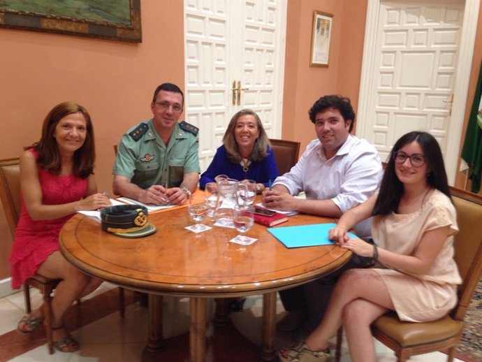 Reunión en Lora del Río