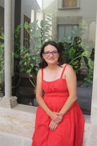 Oltra aboga por retirar honores de expresidente a Olivas porque "no ha estado a la altura"