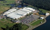 Unas 700 personas reivindican la permanencia de Treto en Bosch