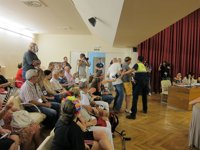 Reanudado el pleno tras haberse suspendido por las protestas