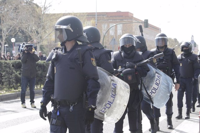 Policías antidisturbios