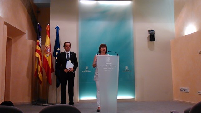 Francina Armengol y Marc Pons en la rueda de prensa del Consell de Govern