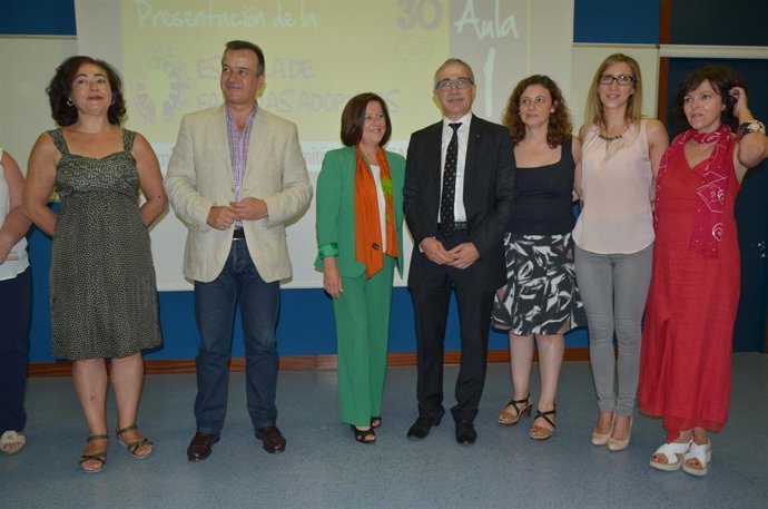 Junta pone en marcha una plataforma 'online' para asesorar a familias adoptivas