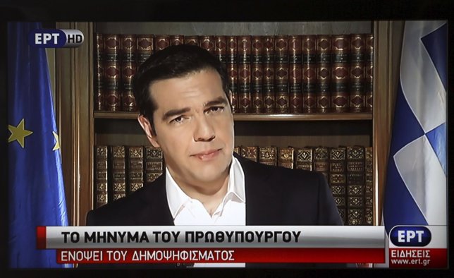 Alexis Tsipras en un mensaje en televisión