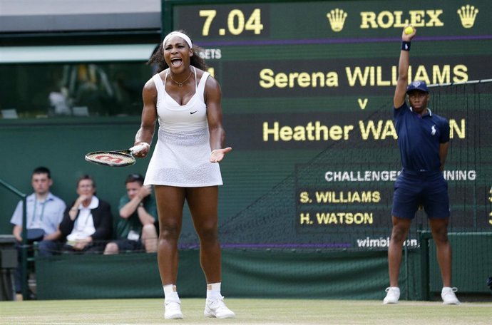 Serena Williams sobrevive a Watson y acompaña a Sharapova en octavos Wimbledon