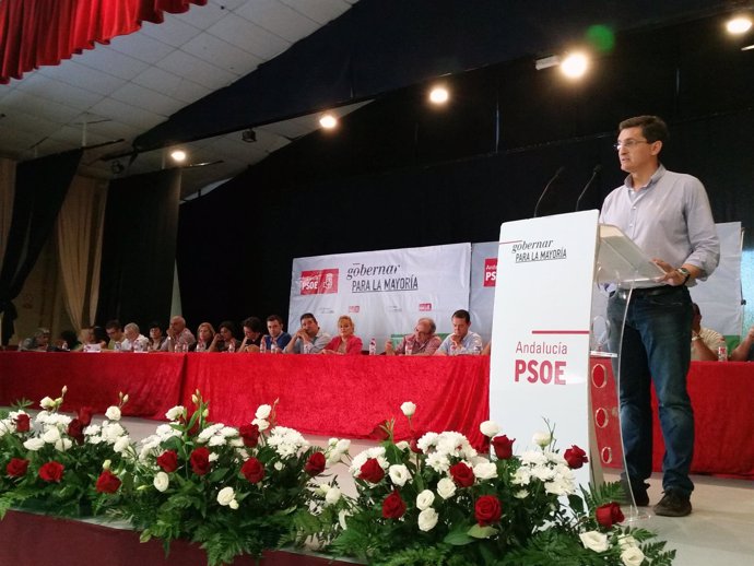 Sánchez Teruel interviene en el Comité Provincial del PSOE de Almería