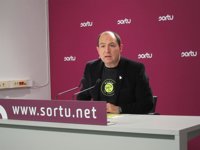 Sortu cree "abordable desde el marco legal vigente" el desarme de ETA