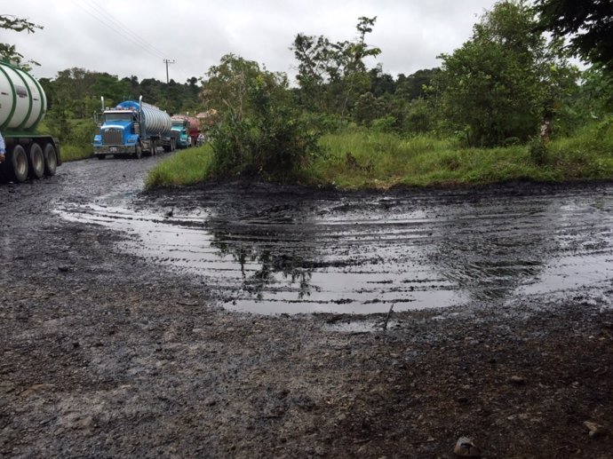 derrame de petróleo en Putamayo por las FARC