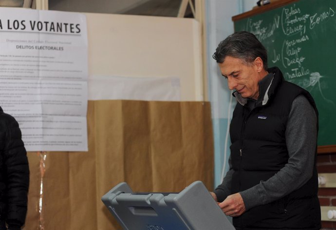 Macri, Buenos Aires' City Mayor and Argentina's presidential contender votes in 