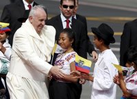 El Papa dice en Ecuador que las "minorías vulnerables" son aún la "deuda" de América Latina