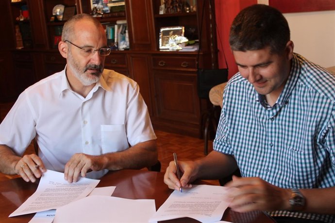 Álvaro Burrell, alcalde de Monzón, y Migue Aso, de Cambiar Monzón