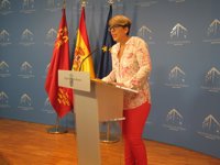 El presidente "tiende la mano a los portavoces de los grupos parlamentarios en la búsqueda de consenso y diálogo"